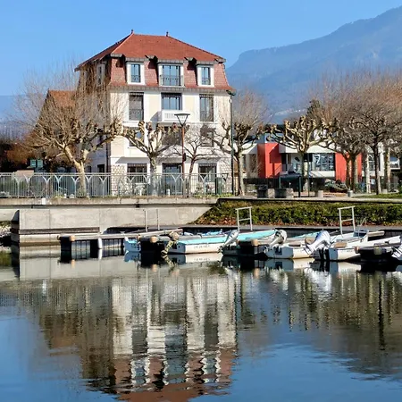 La Du Petit Port -